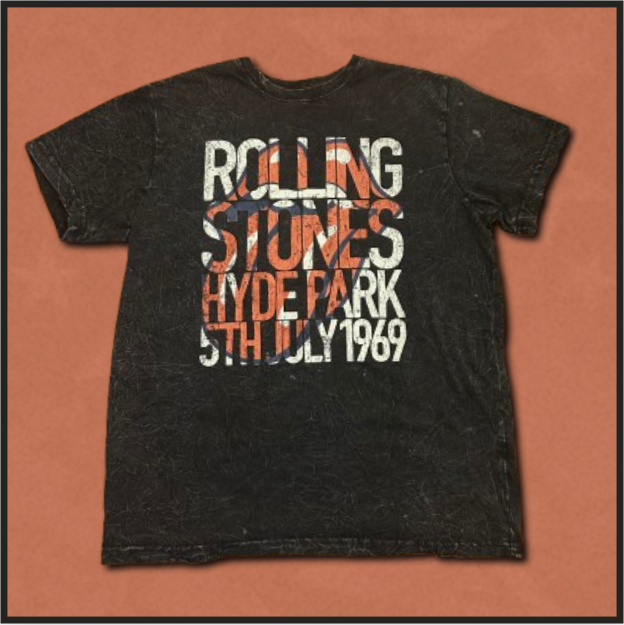 black + red/white rolling stones tee