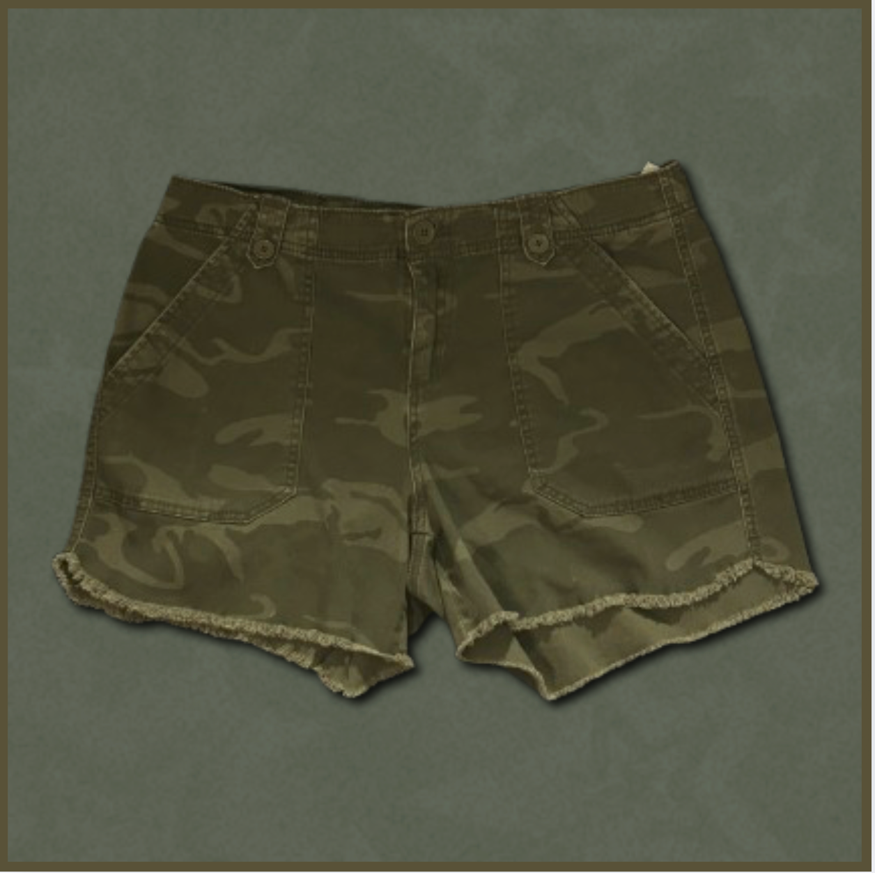 darker green camouflage shorts