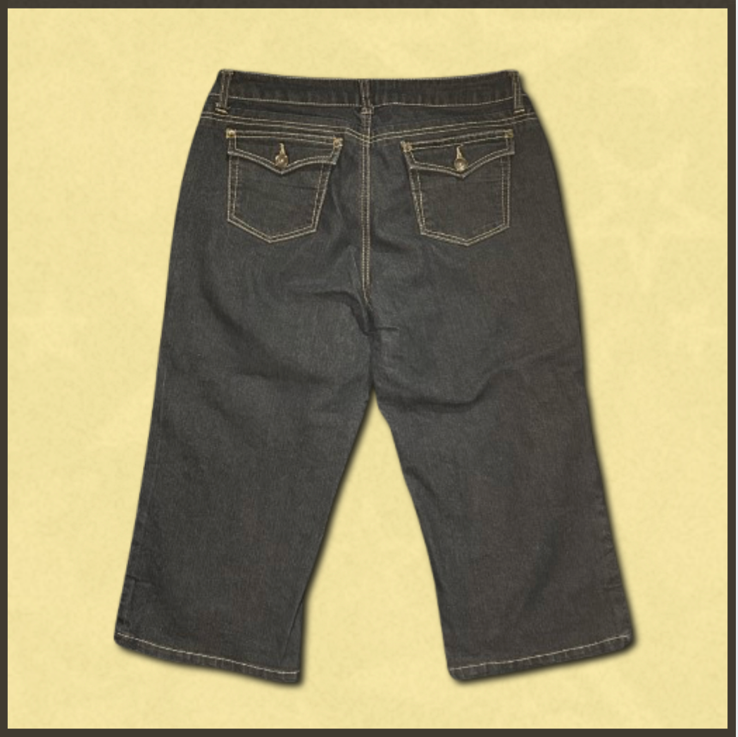 dark-wash capri jeans