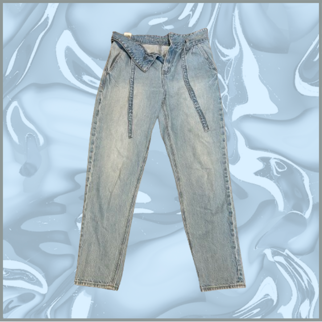 american eagle light wash jeans with belt