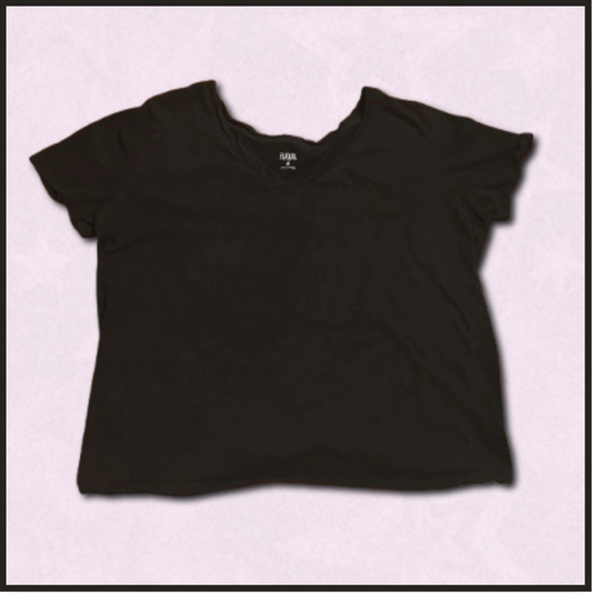 plain black longer cropped tee