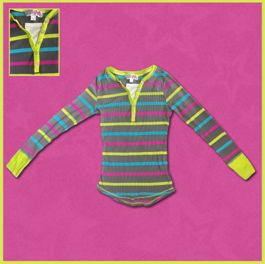 gray + green/blue/magenta slim-fitting top