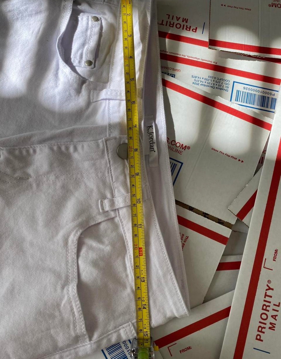 Repaired/Embroidered White Floral Skinny Stretchy Jeans