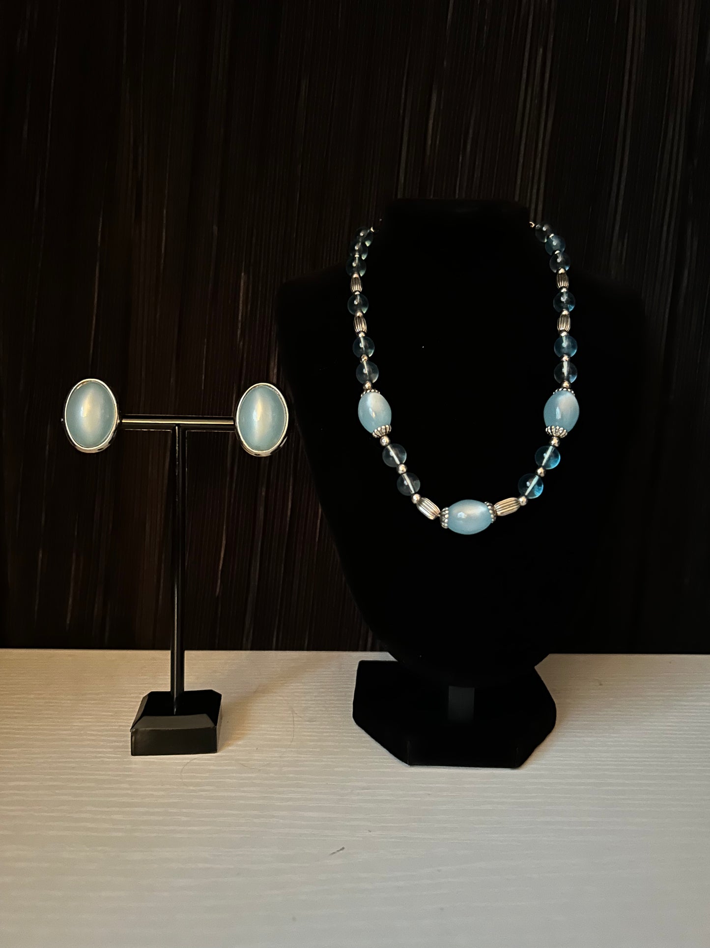 Blue Coastal Vintage Clip-on Earrings & Glass Beaded Necklace/Choker Set
