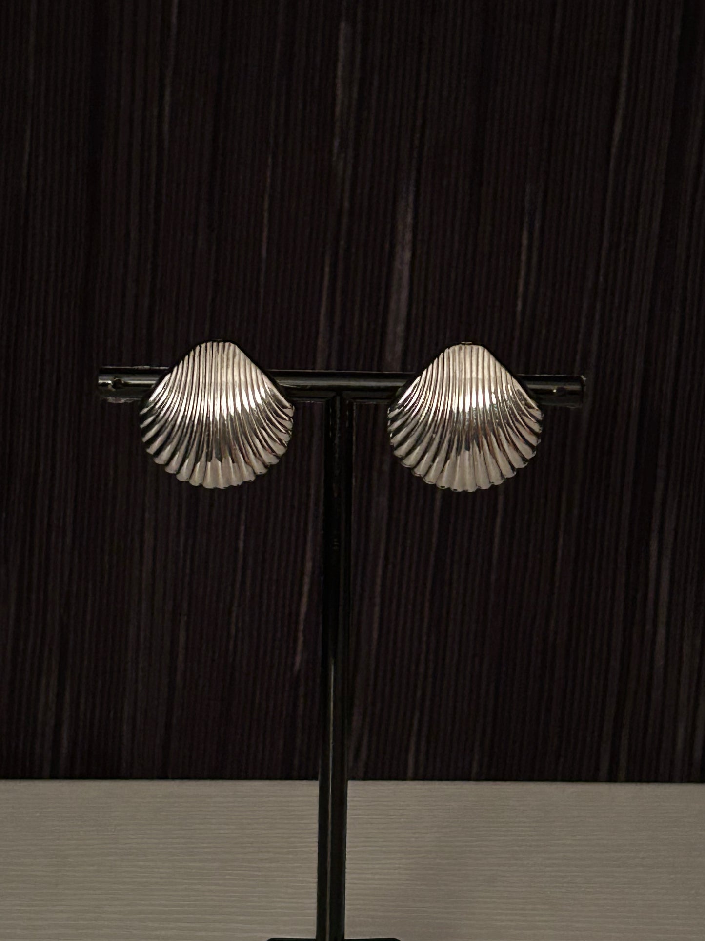 2000s Seashell Silver Clip-On Earrings