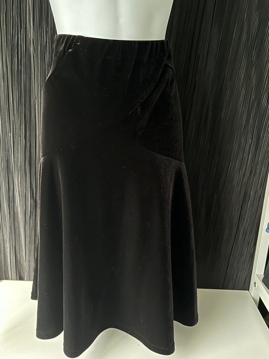 Black Velvet Symmetric Gothic 1990s / Y2K Midi Skirt - Size M