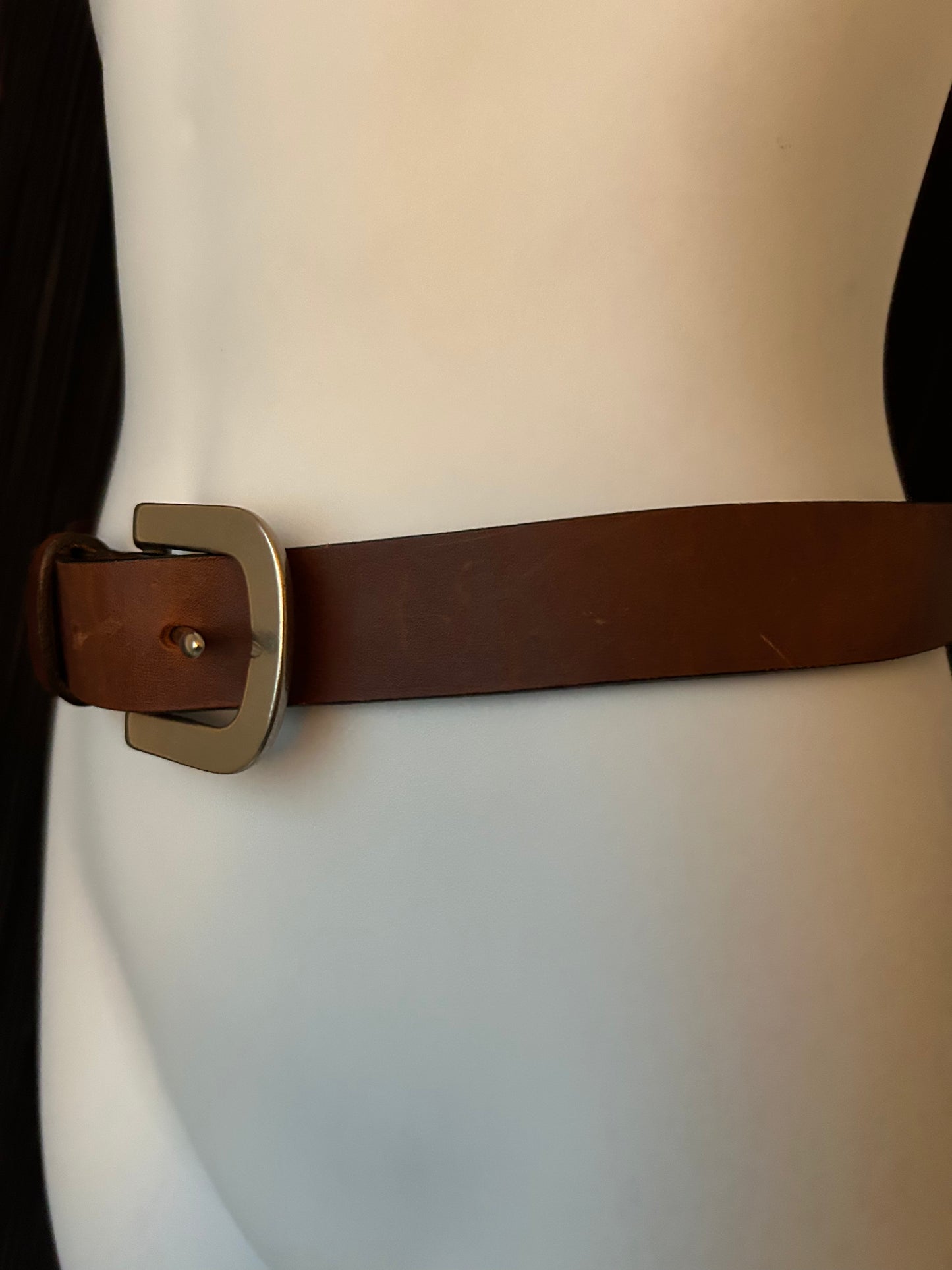 Brown 1990s / 2000s Old Navy Genuine Leather & Brass Buckle Belt- 30"
