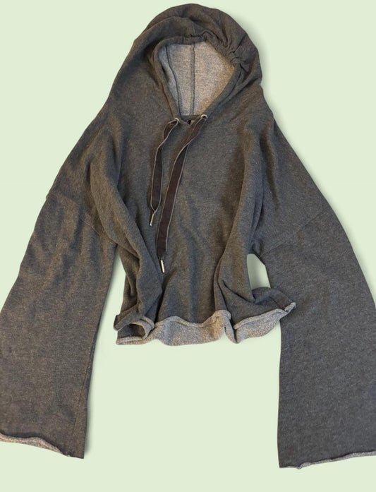 cropped flare sleeve grey hoodie