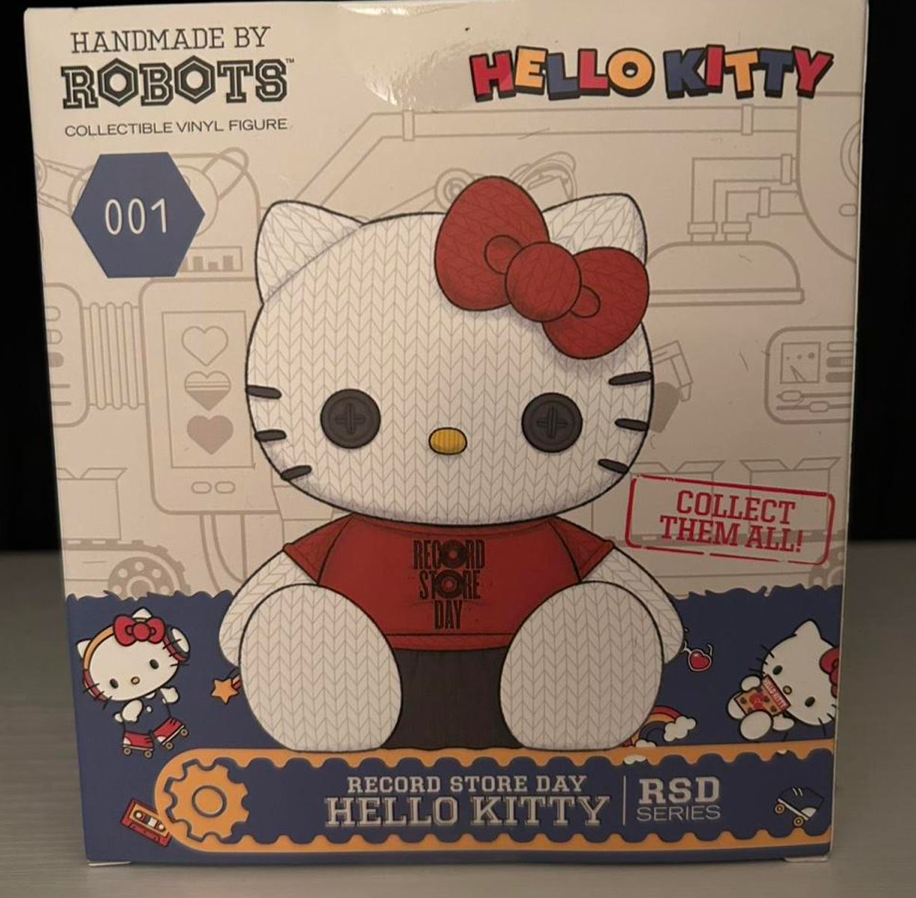 NIB Sanrio Hello Kitty Collectible Figure